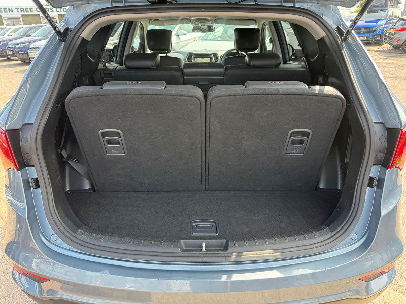 Hyundai Santa Fe 2.2 CRDi Blue Drive Premium SUV 5dr Diesel Manual 4WD Euro 6 (s/s) (7 Seat) (200 ps) 5dr Manual 2025