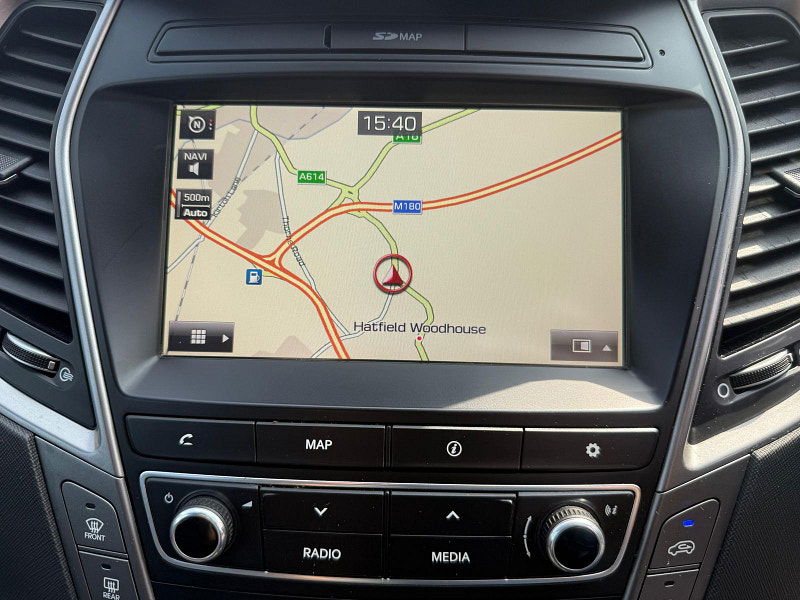 Hyundai Santa Fe 2.2 CRDi Blue Drive Premium SUV 5dr Diesel Manual 4WD Euro 6 (s/s) (7 Seat) (200 ps) 5dr Manual 2025