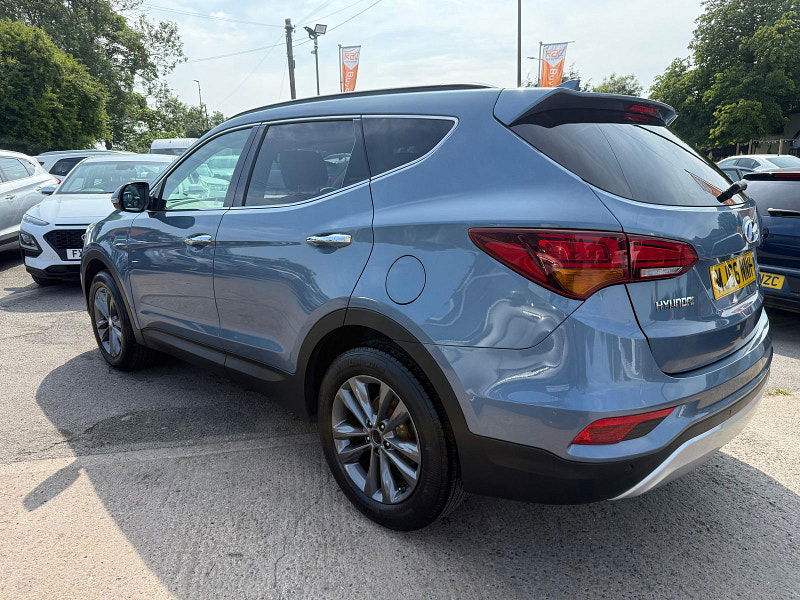 Hyundai Santa Fe 2.2 CRDi Blue Drive Premium SUV 5dr Diesel Manual 4WD Euro 6 (s/s) (7 Seat) (200 ps) 5dr Manual 2025