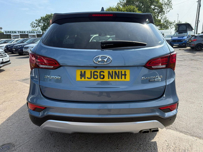 Hyundai Santa Fe 2.2 CRDi Blue Drive Premium SUV 5dr Diesel Manual 4WD Euro 6 (s/s) (7 Seat) (200 ps) 5dr Manual 2025