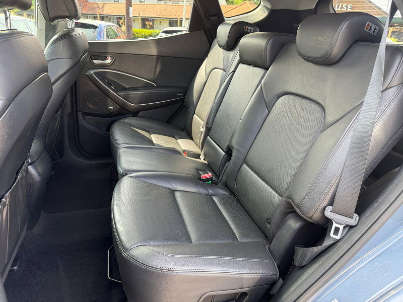 Hyundai Santa Fe 2.2 CRDi Blue Drive Premium SUV 5dr Diesel Manual 4WD Euro 6 (s/s) (7 Seat) (200 ps) 5dr Manual 2025