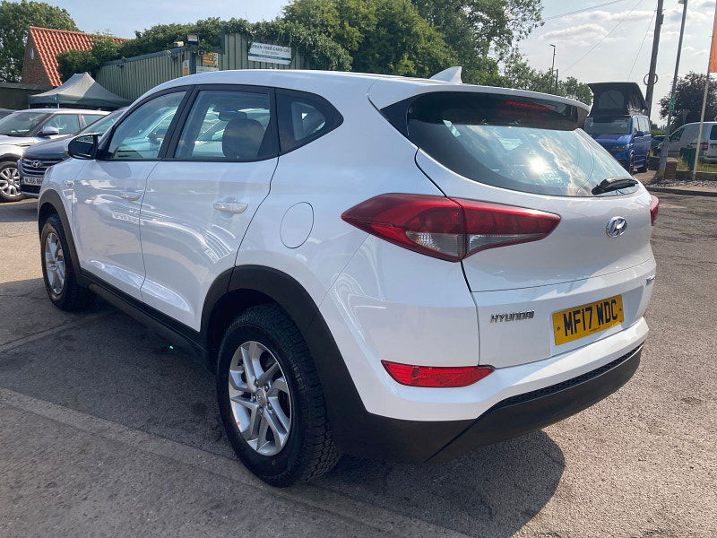 Hyundai Tucson 1.7 CRDi Blue Drive S SUV 5dr Diesel Manual Euro 6 (s/s) (116 ps) 5dr Manual 2025