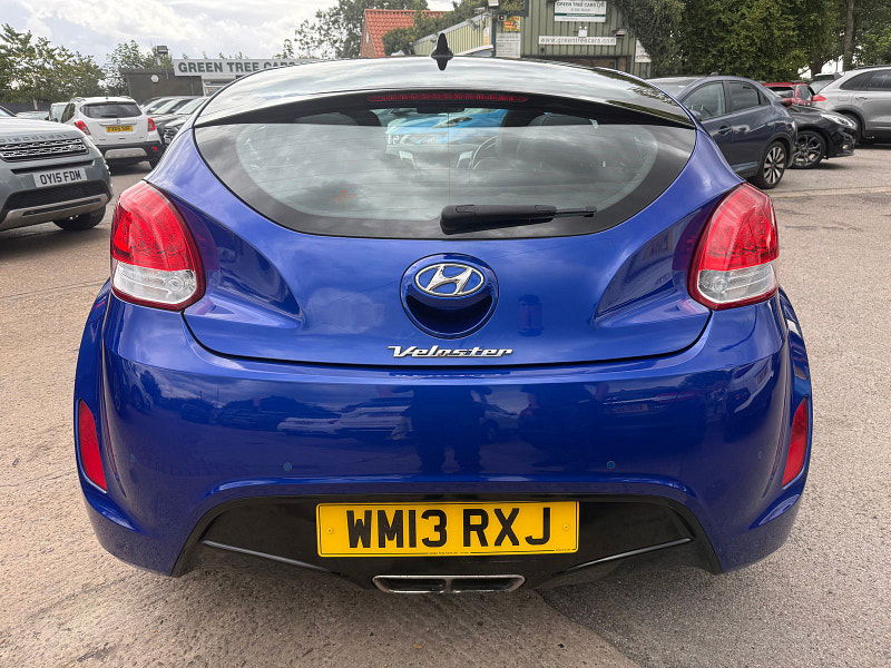 Hyundai Veloster 1.6 GDi Sport Hatchback 4dr Petrol Manual Euro 5 (140 ps) 4dr Manual 2025
