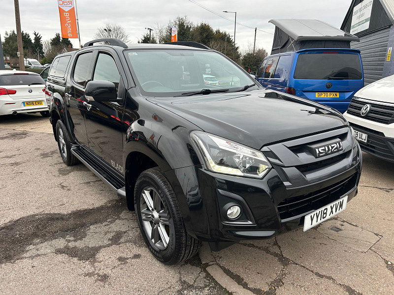 Isuzu D-Max 1.9 TD Blade Pickup Double Cab 4dr Diesel Manual 4WD Euro 6 (164 ps) 4dr Manual 2025
