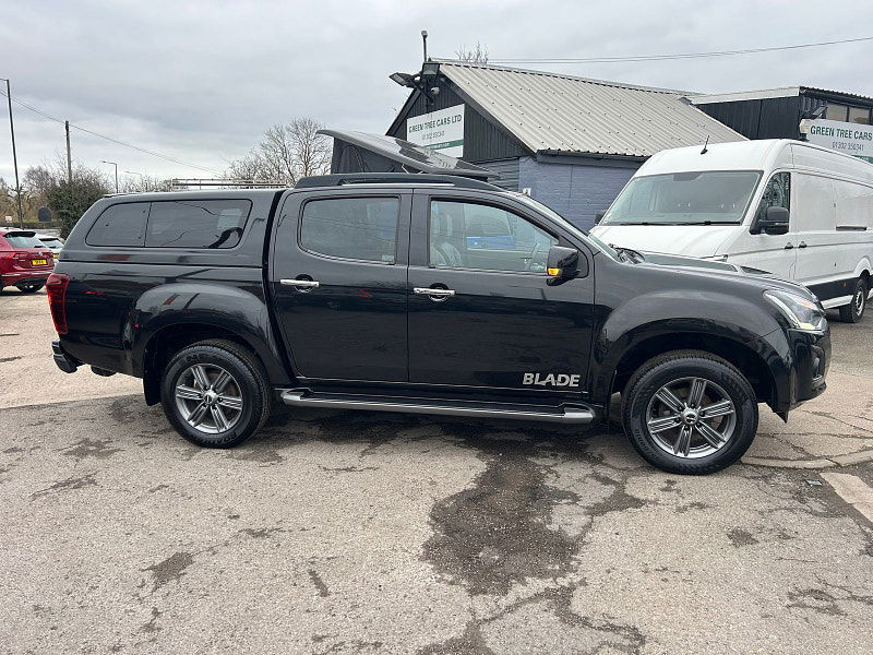Isuzu D-Max 1.9 TD Blade Pickup Double Cab 4dr Diesel Manual 4WD Euro 6 (164 ps) 4dr Manual 2025