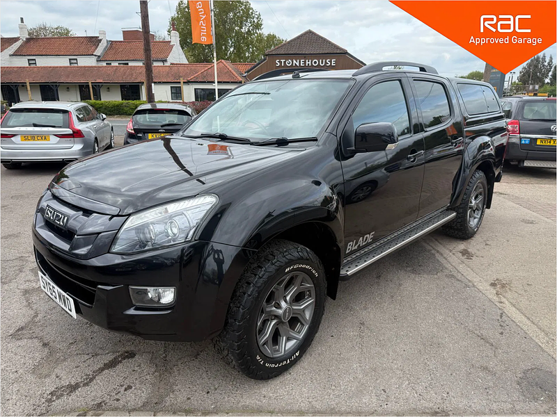Isuzu D-Max 2.5 TD Blade Pickup 4dr Diesel Automatic 4x4 (220 g/km, 161 bhp) 4dr Automatic 2025