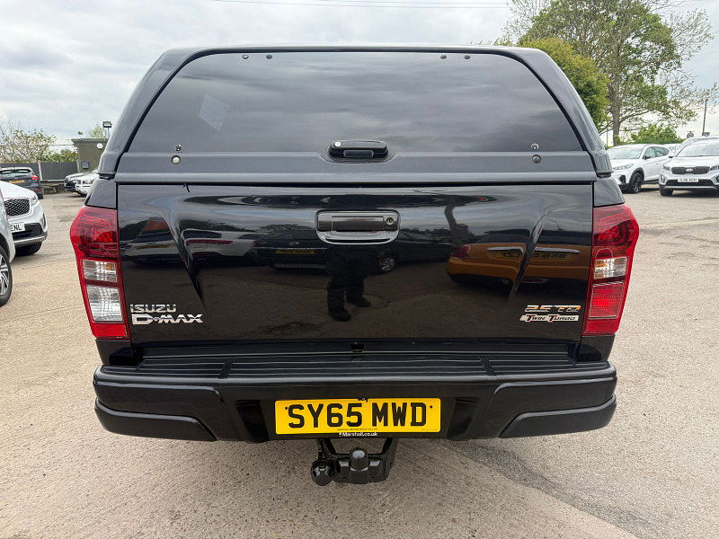 Isuzu D-Max 2.5 TD Blade Pickup 4dr Diesel Automatic 4x4 (220 g/km, 161 bhp) 4dr Automatic 2025