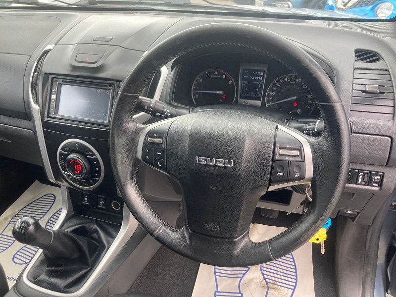 Isuzu D-Max 2.5 TD Utah Vision Pickup 4dr Diesel Manual 4x4 (194 g/km, 161 bhp) 4dr Manual 2025