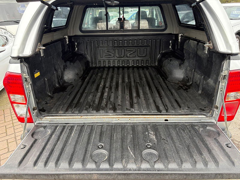 Isuzu D-Max 2.5 TD Yukon Pickup 4dr Diesel Automatic 4x4 (194 g/km, 161 bhp) 4dr Automatic 2026