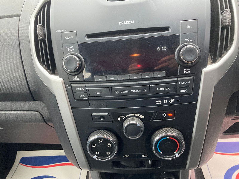 Isuzu D-Max 2.5 TD Yukon Pickup 4dr Diesel Automatic 4x4 (194 g/km, 161 bhp) 4dr Automatic 2026