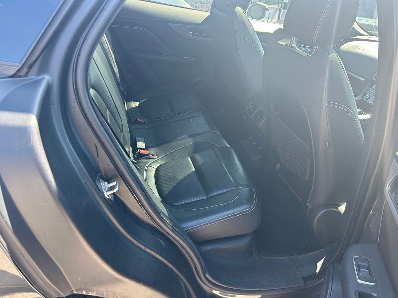 Jaguar F-PACE 3.0 D300 V6 S SUV 5dr Diesel Auto AWD Euro 6 (s/s) (300 ps) 5dr Automatic 2025
