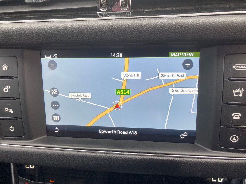 Jaguar XF 2.0d R-Sport Saloon 4dr Diesel Auto Euro 6 (s/s) (180 ps) 4dr Automatic 2025