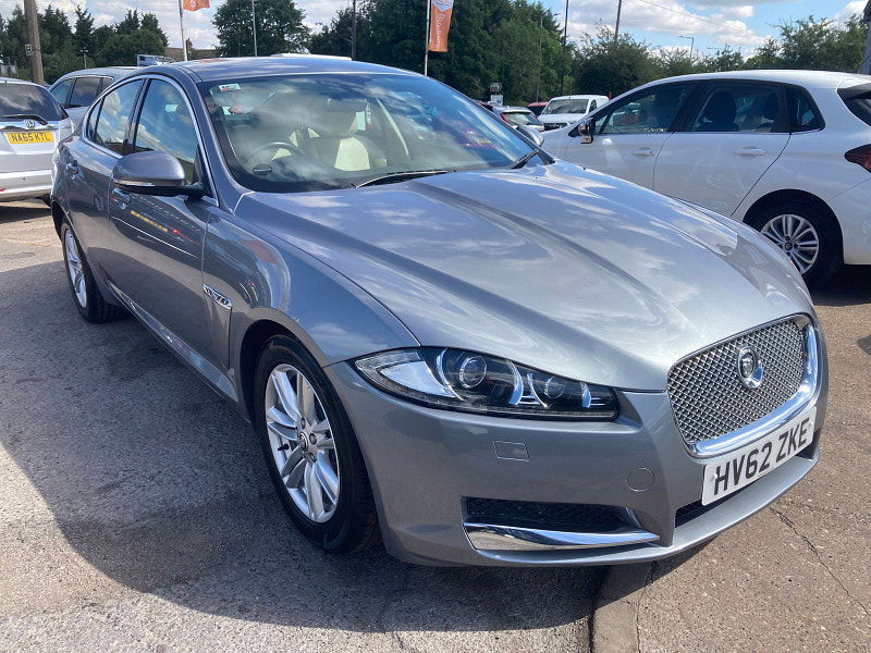 Jaguar XF 2.2d Luxury Saloon 4dr Diesel Auto Euro 5 (s/s) (163 ps) 4dr Automatic 2025