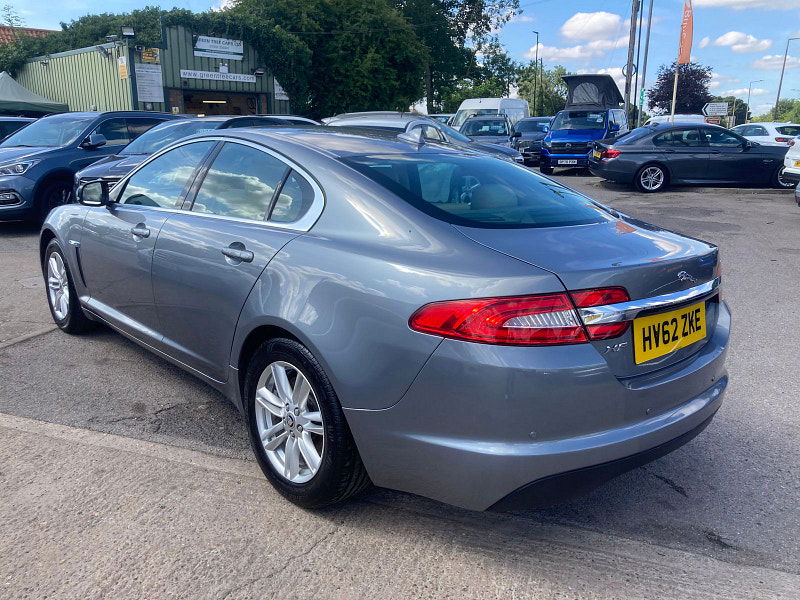 Jaguar XF 2.2d Luxury Saloon 4dr Diesel Auto Euro 5 (s/s) (163 ps) 4dr Automatic 2025