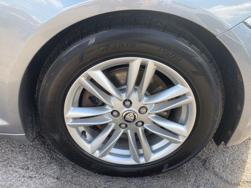 Jaguar XF 2.2d Luxury Saloon 4dr Diesel Auto Euro 5 (s/s) (163 ps) 4dr Automatic 2025