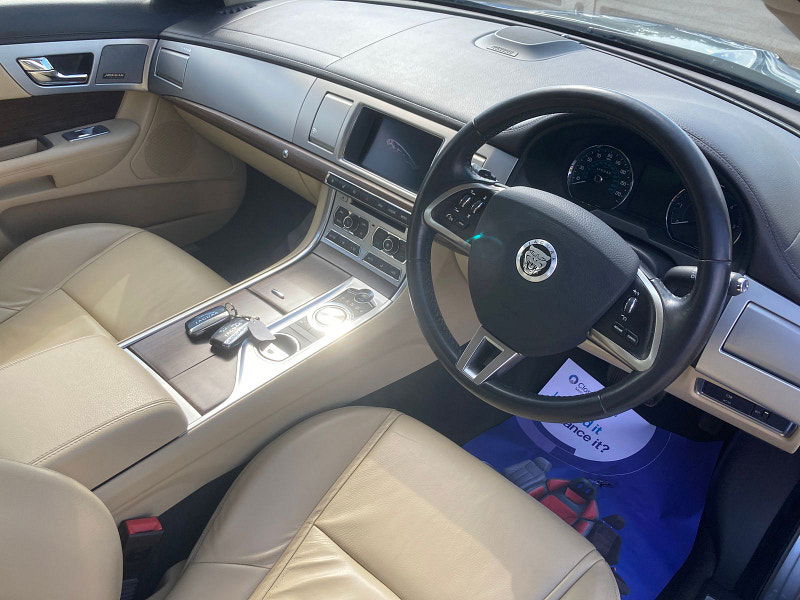 Jaguar XF 2.2d Luxury Saloon 4dr Diesel Auto Euro 5 (s/s) (163 ps) 4dr Automatic 2025