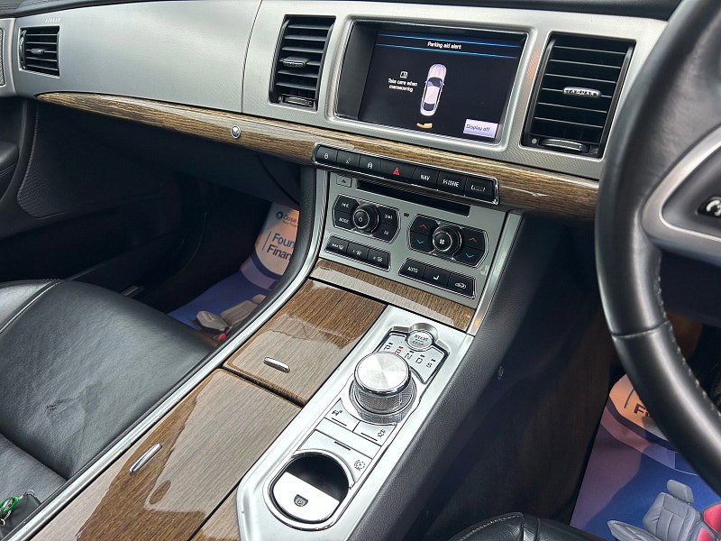 Jaguar XF 2.2d Premium Luxury Saloon 4dr Diesel Auto Euro 5 (s/s) (200 ps) 4dr Automatic 2026