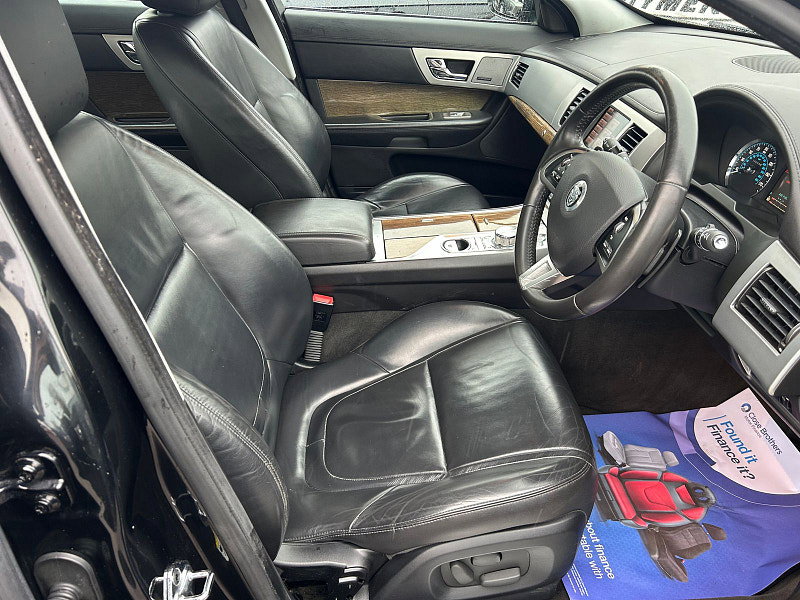 Jaguar XF 2.2d Premium Luxury Saloon 4dr Diesel Auto Euro 5 (s/s) (200 ps) 4dr Automatic 2026