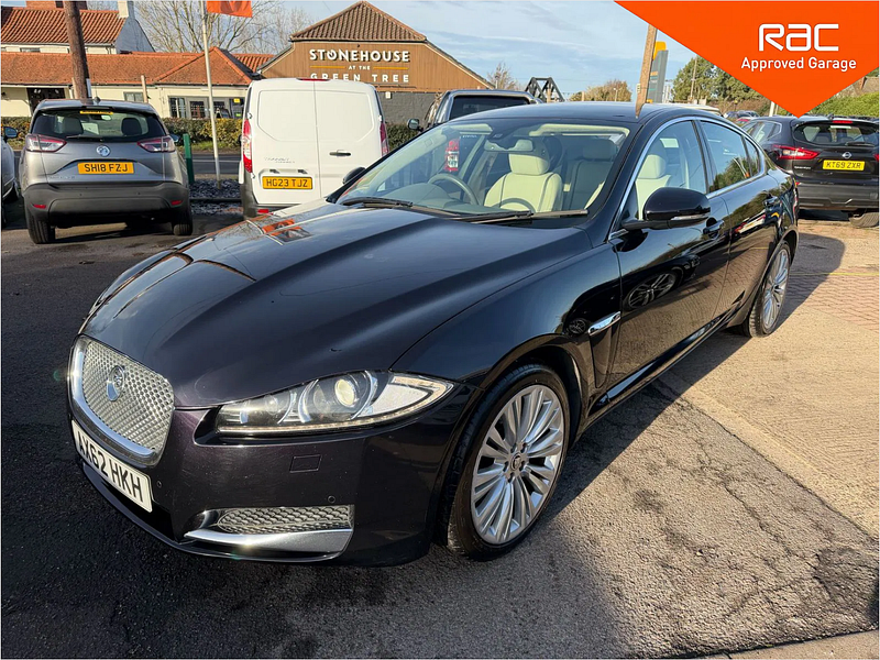 Jaguar XF 3.0d V6 Portfolio Saloon 4dr Diesel Auto 8 Spd Euro 5 (240 ps) 4dr Automatic 2026