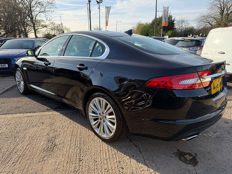Jaguar XF 3.0d V6 Portfolio Saloon 4dr Diesel Auto 8 Spd Euro 5 (240 ps) 4dr Automatic 2025