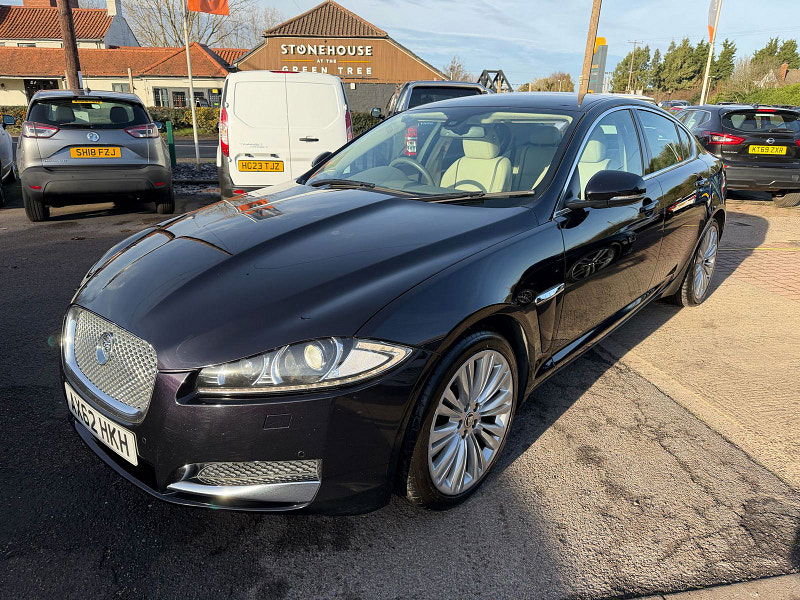 Jaguar XF 3.0d V6 Portfolio Saloon 4dr Diesel Auto 8 Spd Euro 5 (240 ps) 4dr Automatic 2025