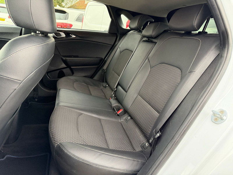 Kia Ceed 1.0 T-GDi 3 Hatchback 5dr Petrol Manual Euro 6 (s/s) (118 bhp) 5dr Manual 2026