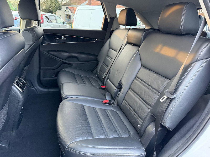 Kia Sorento 2.2 CRDi KX-2 SUV 5dr Diesel Manual AWD Euro 6 (s/s) (197 bhp) 5dr Manual 2026