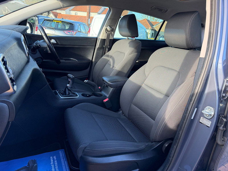 Kia Sportage 1.6 GDi 2 SUV 5dr Petrol Manual Euro 6 (s/s) (130 bhp) 5dr Manual 2025