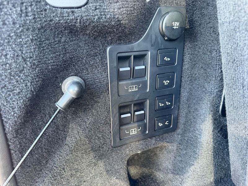 Land Rover DISCOVERY 3.0 TD V6 HSE Luxury SUV 5dr Diesel Auto 4WD Euro 6 (s/s) (258 ps) 5dr Automatic 2026