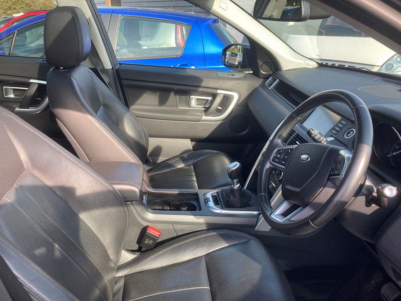 Land Rover Discovery Sport 2.0 eD4 HSE SUV 5dr Diesel Manual Euro 6 (s/s) (5 Seat) (150 ps) 5dr Manual 2026