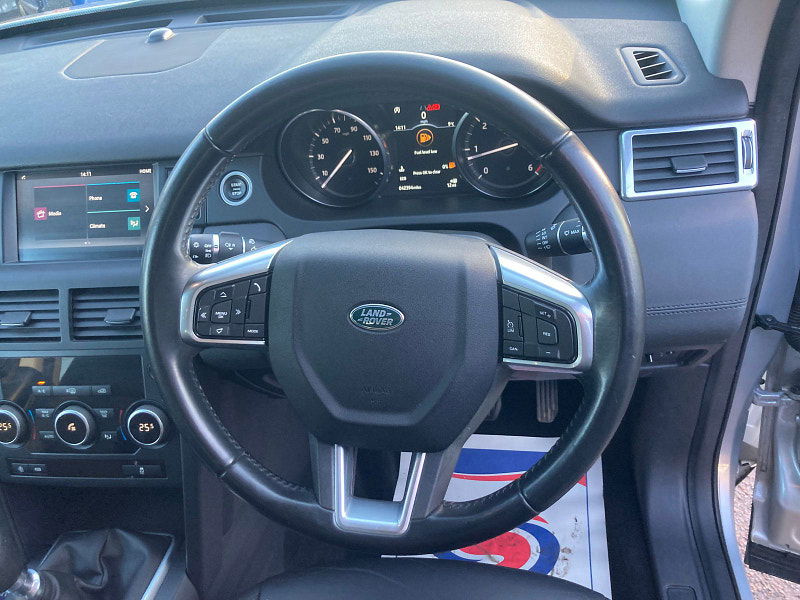 Land Rover Discovery Sport 2.0 eD4 Pure SUV 5dr Diesel Manual Euro 6 (s/s) (5 Seat) (150 ps) 5dr Manual 2025