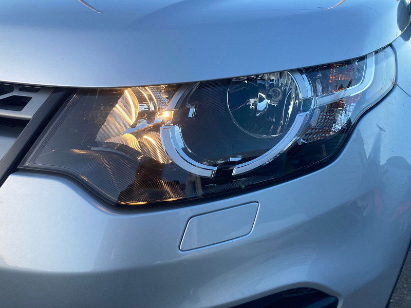 Land Rover Discovery Sport 2.0 eD4 Pure SUV 5dr Diesel Manual Euro 6 (s/s) (5 Seat) (150 ps) 5dr Manual 2025