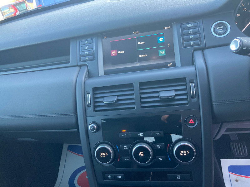 Land Rover Discovery Sport 2.0 eD4 Pure SUV 5dr Diesel Manual Euro 6 (s/s) (5 Seat) (150 ps) 5dr Manual 2025