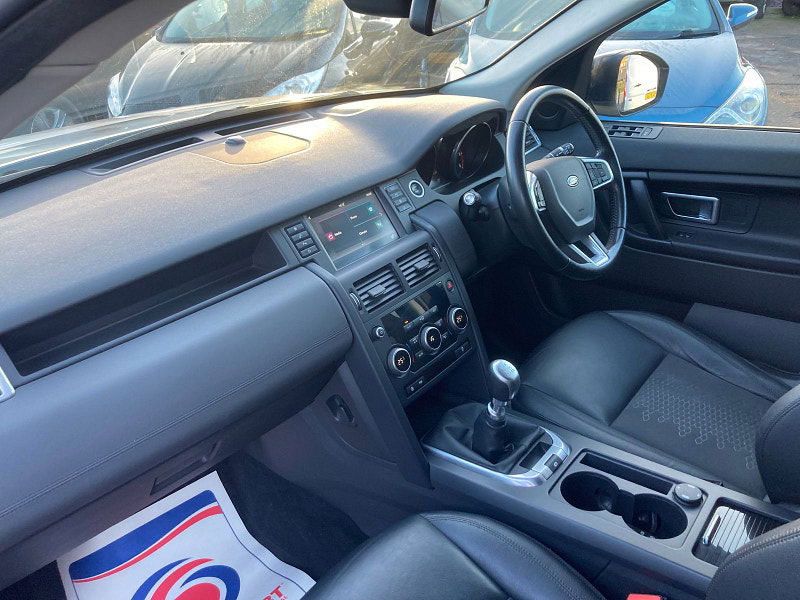 Land Rover Discovery Sport 2.0 eD4 Pure SUV 5dr Diesel Manual Euro 6 (s/s) (5 Seat) (150 ps) 5dr Manual 2025