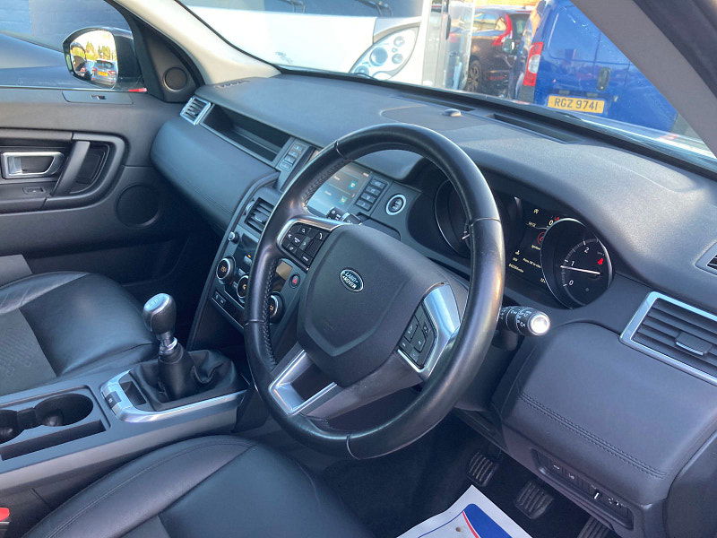Land Rover Discovery Sport 2.0 eD4 Pure SUV 5dr Diesel Manual Euro 6 (s/s) (5 Seat) (150 ps) 5dr Manual 2025