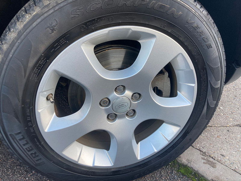 Land Rover Discovery Sport 2.0 eD4 Pure SUV 5dr Diesel Manual Euro 6 (s/s) (5 Seat) (150 ps) 5dr Manual 2025