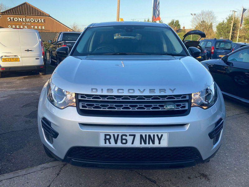 Land Rover Discovery Sport 2.0 eD4 Pure SUV 5dr Diesel Manual Euro 6 (s/s) (5 Seat) (150 ps) 5dr Manual 2025