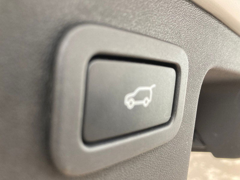 Land Rover Discovery Sport 2.0 TD4 HSE Dynamic Lux SUV 5dr Diesel Auto 4WD Euro 6 (s/s) (180 ps) 5dr Automatic 2026