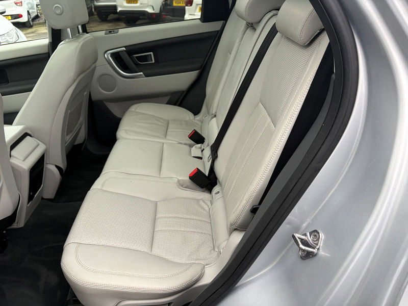 Land Rover Discovery Sport 2.0 TD4 HSE SUV 5dr Diesel Auto 4WD Euro 6 (s/s) (180 ps) 5dr Automatic 2026