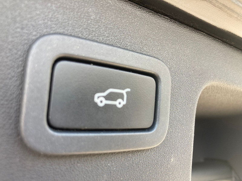 Land Rover Discovery Sport 2.0 TD4 SE Tech SUV 5dr Diesel Auto 4WD Euro 6 (s/s) (180 ps) 5dr Automatic 2026