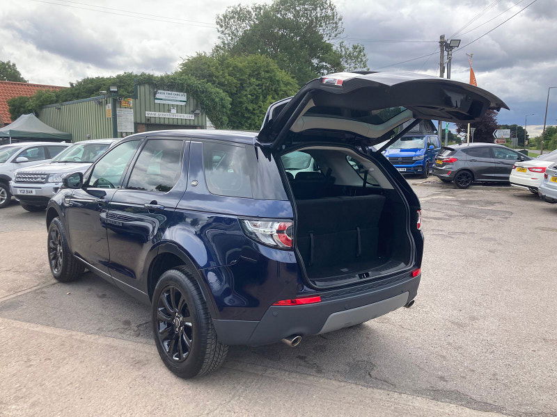 Land Rover Discovery Sport 2.2 SD4 SE Tech SUV 5dr Diesel Manual 4WD Euro 5 (s/s) (190 ps) 5dr Manual 2025