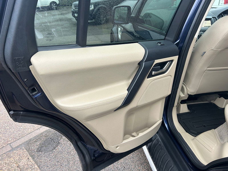Land Rover Freelander 2 2.2 SD4 HSE SUV 5dr Diesel CommandShift 4WD Euro 5 (190 ps) 5dr Automatic 2025