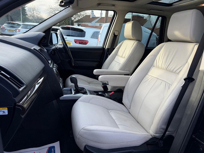 Land Rover Freelander 2 2.2 SD4 Metropolis SUV 5dr Diesel CommandShift 4WD Euro 5 (190 ps) 5dr Automatic 2026