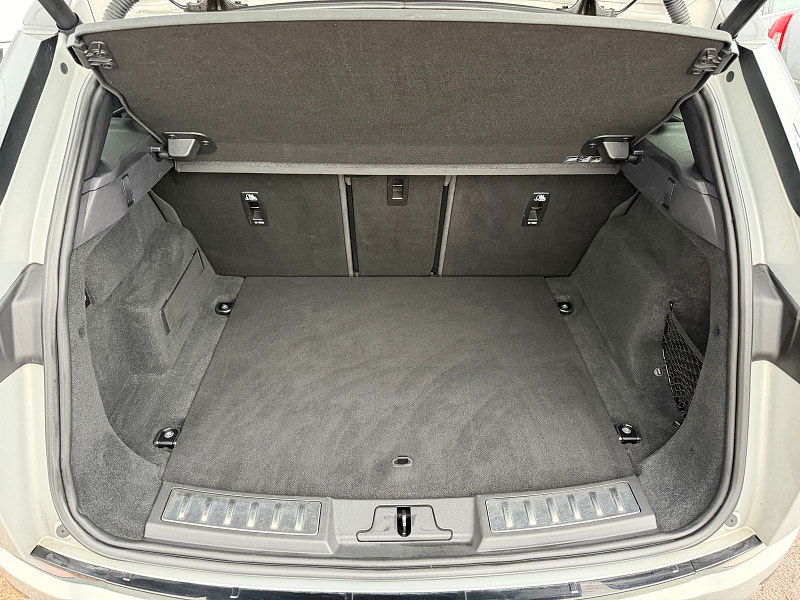 Land Rover Range Rover Evoque 2.0 D180 R-Dynamic SE SUV 5dr Diesel Auto 4WD Euro 6 (s/s) (180 ps) 5dr Automatic 2026