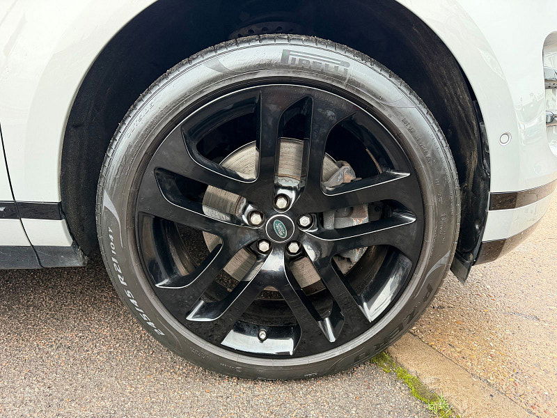 Land Rover Range Rover Evoque 2.0 D180 R-Dynamic SE SUV 5dr Diesel Auto 4WD Euro 6 (s/s) (180 ps) 5dr Automatic 2026