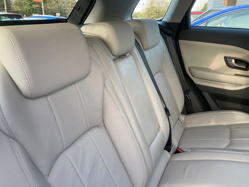 Land Rover Range Rover Evoque 2.0 eD4 SE SUV 5dr Diesel Manual FWD Euro 6 (s/s) (150 ps) 5dr Manual 2026