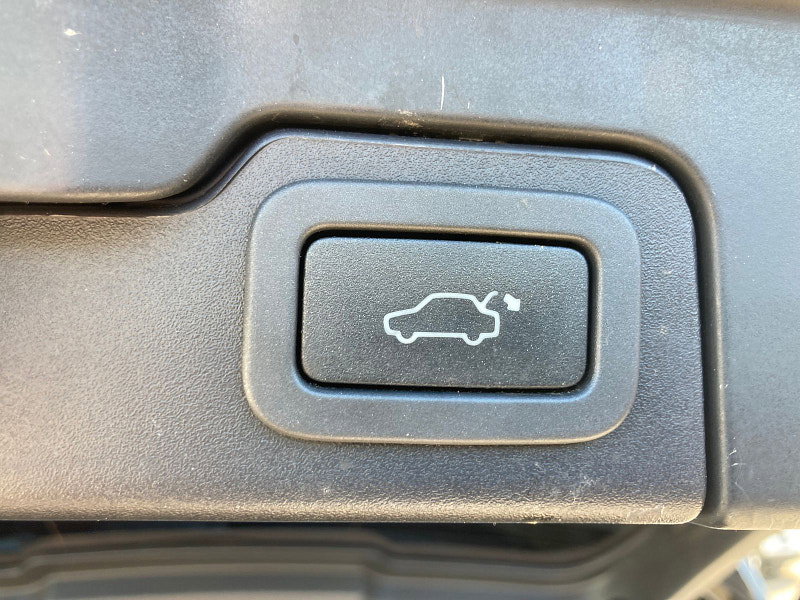 Land Rover Range Rover Evoque 2.0 TD4 Landmark SUV 5dr Diesel Auto 4WD Euro 6 (s/s) (180 ps) 5dr Automatic 2026