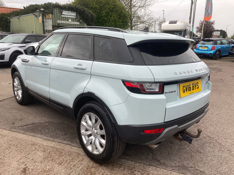 Land Rover Range Rover Evoque 2.0 TD4 SE Tech SUV 5dr Diesel Auto 4WD Euro 6 (s/s) (180 ps) 5dr Automatic 2026