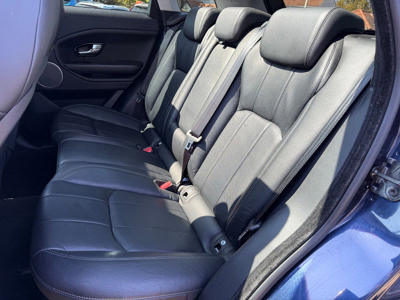 Land Rover Range Rover Evoque 2.0 TD4 SE Tech SUV 5dr Diesel Auto 4WD Euro 6 (s/s) (180 ps) 5dr Automatic 2026