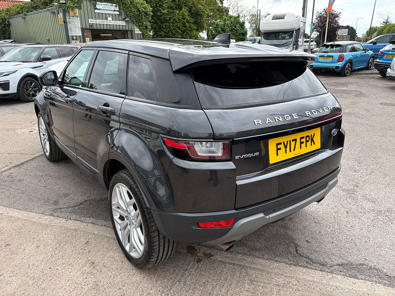 Land Rover Range Rover Evoque 2.0 TD4 SE Tech SUV 5dr Diesel Manual 4WD Euro 6 (s/s) (180 ps) 5dr Manual 2026